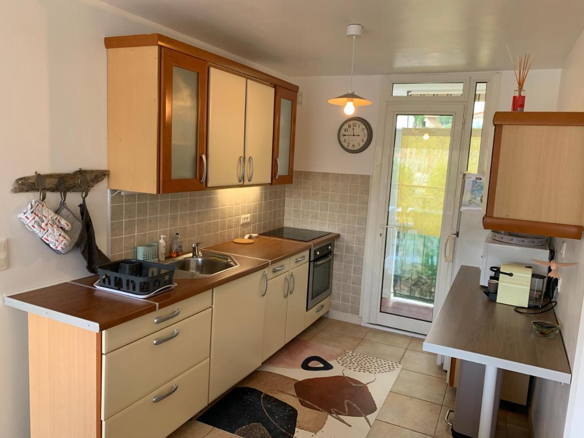 Appartement Les Pieds Dans L'Eau Saint-Mandrier-sur-Mer Luaran gambar
