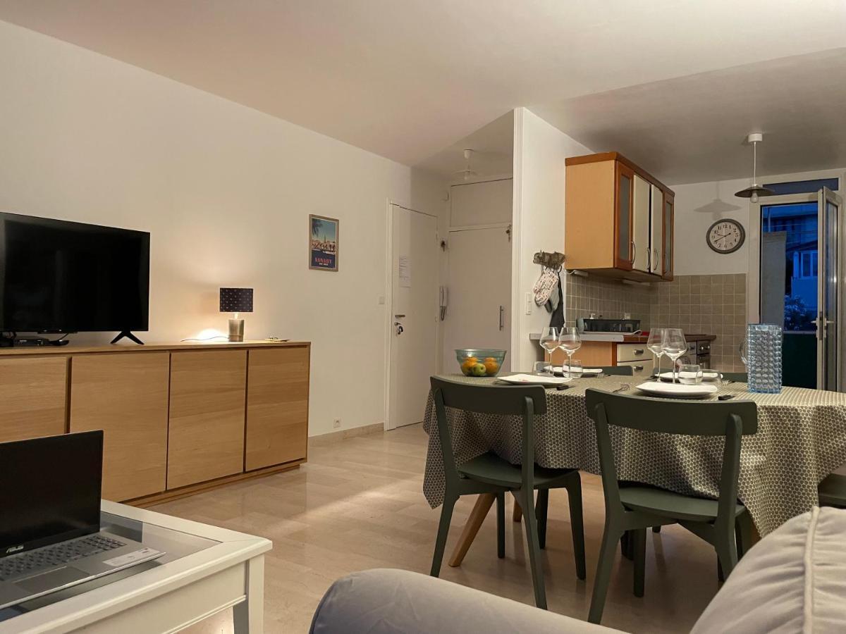 Appartement Les Pieds Dans L'Eau Saint-Mandrier-sur-Mer Luaran gambar