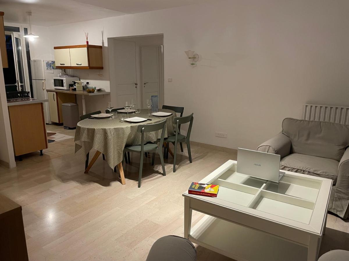 Appartement Les Pieds Dans L'Eau Saint-Mandrier-sur-Mer Luaran gambar