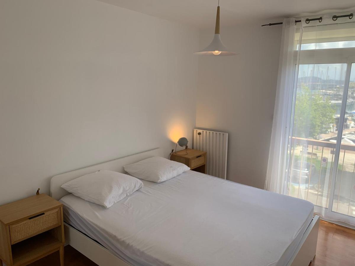 Appartement Les Pieds Dans L'Eau Saint-Mandrier-sur-Mer Luaran gambar