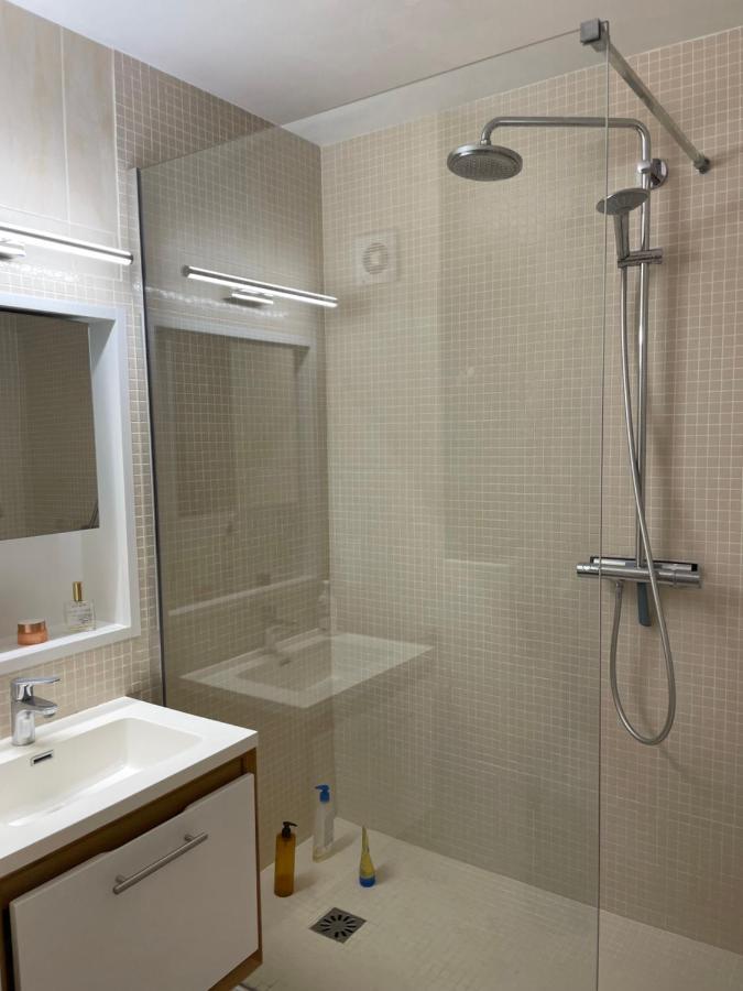 Appartement Les Pieds Dans L'Eau Saint-Mandrier-sur-Mer Luaran gambar
